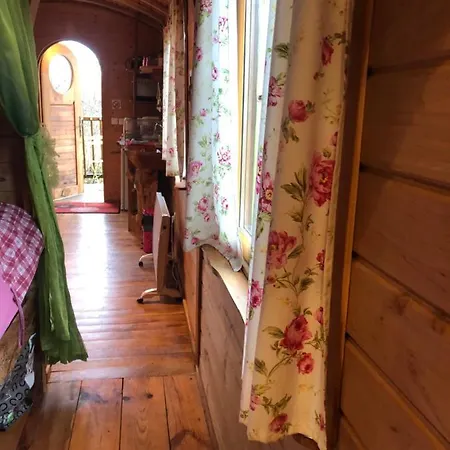 Duccio Hebergements Insolites Chalet *