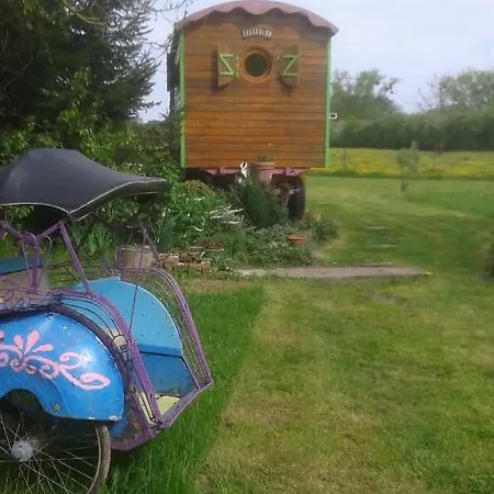 Duccio Hebergements Insolites Potelle